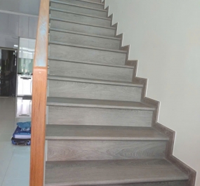 Tấm Ốp Bậc Cầu Thang 6151-8